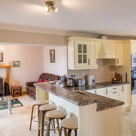 بيت للعطل View House